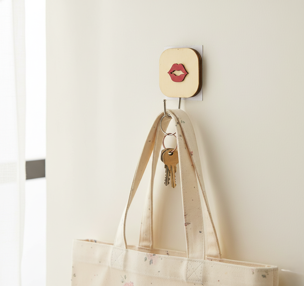 Wooden Cartoon Wall Hook , Adhesive Wall-Mounted Hook (1 Pc)