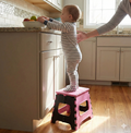 12-inch Folding step stool for Adults and Kids 219eaz-qw