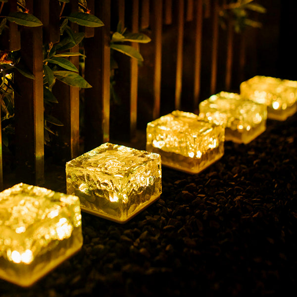 Solar Ice Cube Garden Light - BuyItOnline