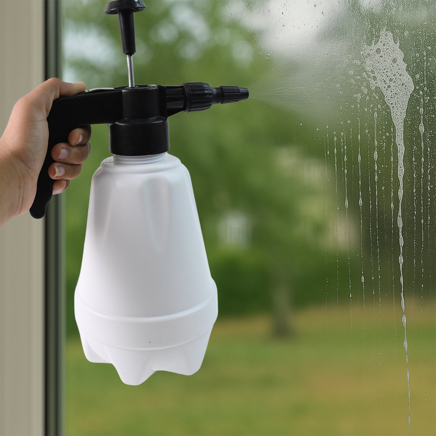 Heavy-duty Plastic Pressure Spray Bottle