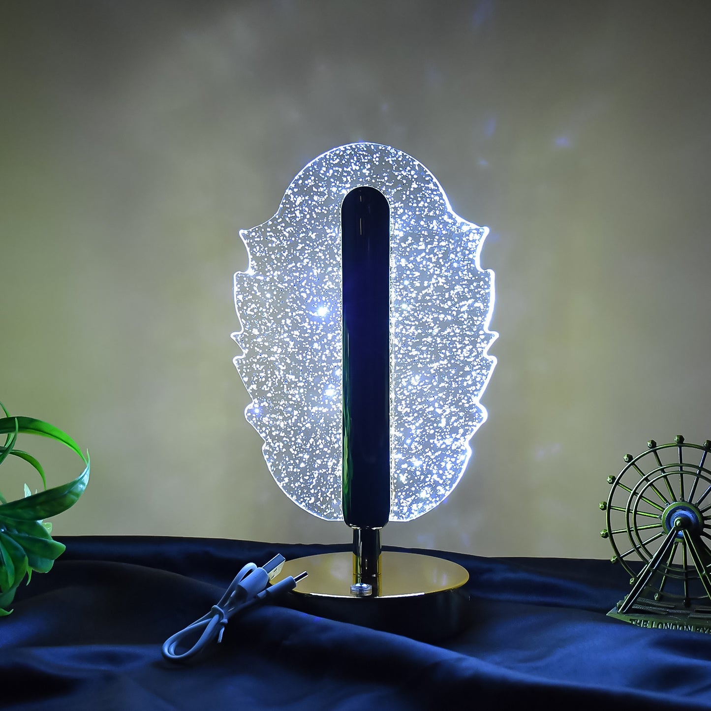 Elegant Feather Shape Crystal Table Lamp (1 Pc) Wukusy