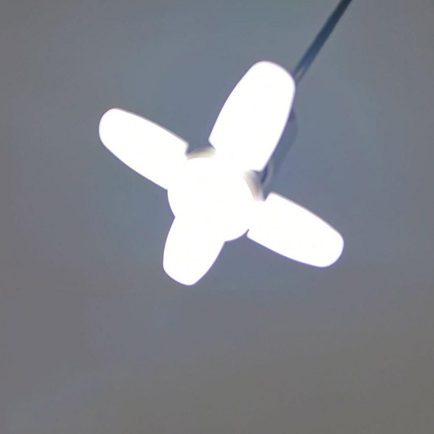 6179 Fan Blade Led Bulb 28v Foldable Led Blade Fan Bulb ( 1 Pc ) Wukusy